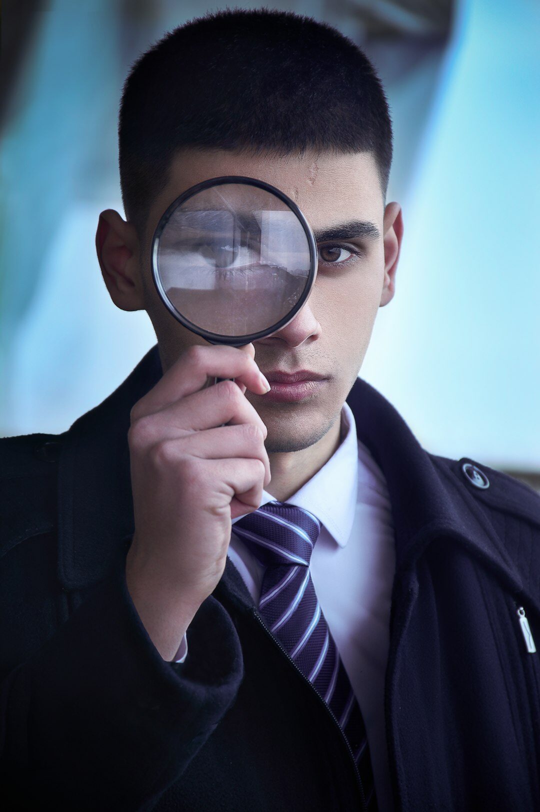 detective investigating clues